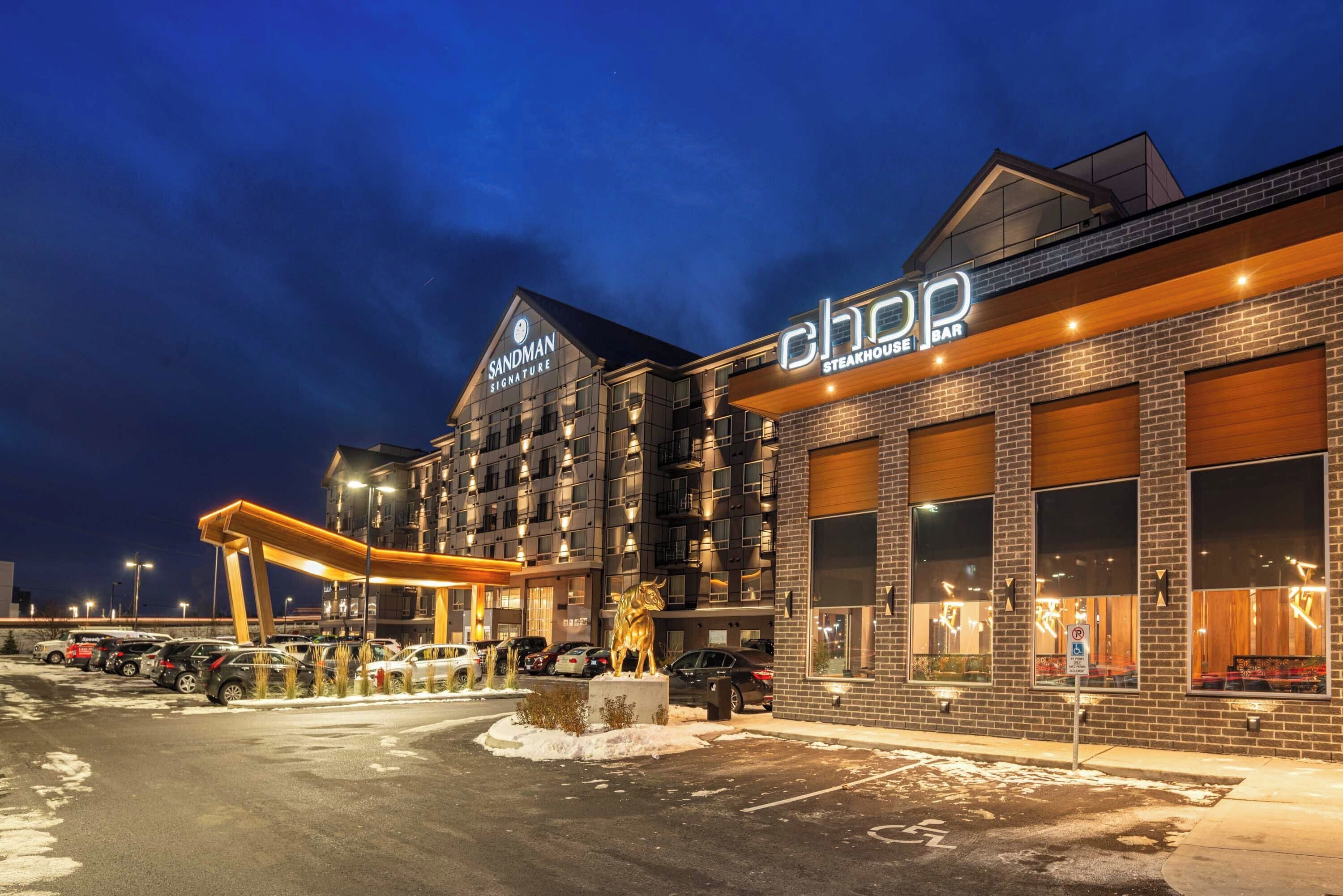 Breakfast, lunch and dinner served