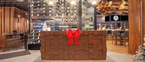 Breakfast, lunch and dinner served