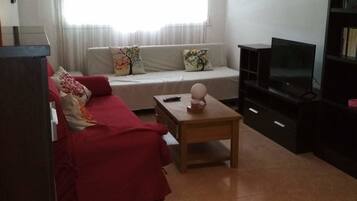 Apartment, 2 Bedrooms | Living area
