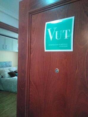 Individually furnished, blackout curtains, iron/ironing board, free WiFi - Apartamento Cabañaquinta Senderista (Aller)