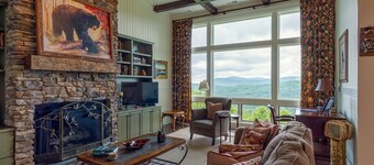 Three Private Balconies. One Panoramic Mountain View. Floor-to-Ceiling Windows | VZ Top 303