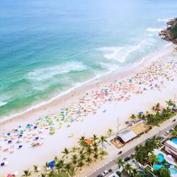 在海滩、白沙、海滩按摩、瑜伽
