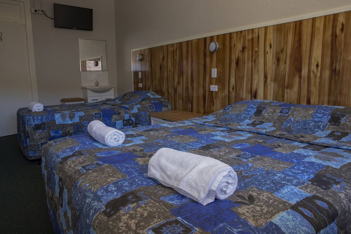 Family Room, Shared Bathroom