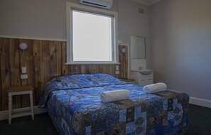 Room - Criterion Hotel (Gundagai)