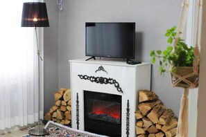 Hus, 2 soverom | Oppholdsrom | Flatskjerm-TV