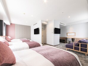 Phòng 4 Deluxe, không hút thuốc | Két bảo mật tại phòng, bàn, truy cập Internet không dây miễn phí 
