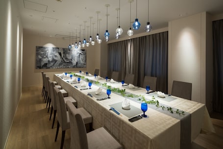 Banquet hall. ART HOTEL Aomori