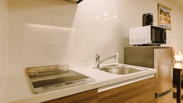 Superior Room A, Non Smoking | Private kitchenette | Full-size fridge, microwave, stovetop, electric kettle