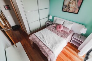 4 Schlafzimmer, BĂŒgeleisen/BĂŒgelbrett, WLAN, BettwĂ€sche