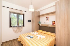 1 bedroom, iron/ironing board, free WiFi