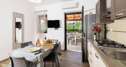 2-roomed apartment on the ground floor with private Garden 3 persons