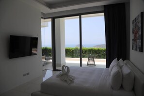 3-Bedroom Villa | 2 quartos, cofres nos quartos, Wi-Fi de cortesia