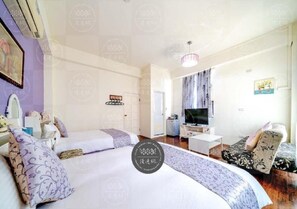 WiFi, bed sheets - 19 wuo wuo hotel (Hualien City)