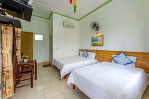 Chambre familiale (Standard) | Coffre-fort, bureau, système d’insonorisation, accès au Wi-Fi (inclus)