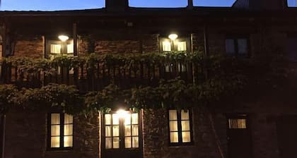 Casa rural El Barreiro, ****( 4 estrellas) 6 plazas. Alquiler íntegro. El Bierzo