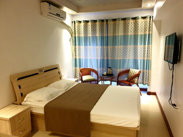 Room, 1 Double Bed | Free WiFi - City Apartment (Suva)