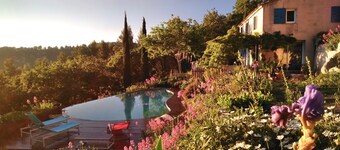 AIRCONDITIONED MAS PROVENÇAL  PRIVATE POOL CONTRYSIDE NEAR BANDOL CASTELET SANAY