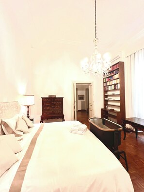 2 bedrooms, iron/ironing board, travel cot, free WiFi - Luxurious 160sqm Liberty Apartment (Firenze)