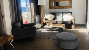 Unclassified image, 2 of 40, button - Alpe d'Huez Large 70 m² apartment at the foot of the slopes with heated pool (Huez)