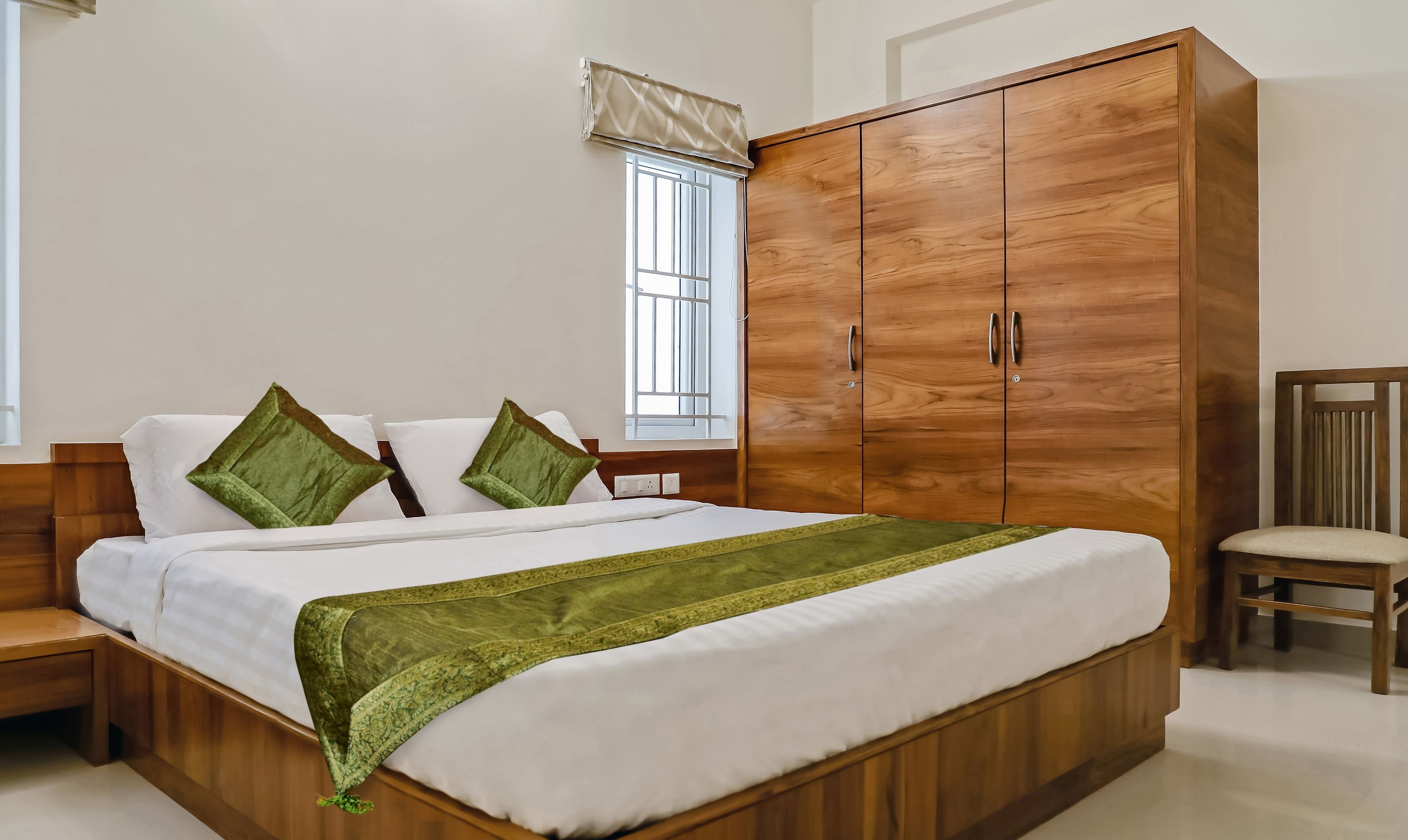 Tabla de planchar con plancha y camas plegables/adicionales 