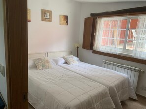 2 室のベッドルーム、アイロン / アイロン台、旅行用ベビーベッド、WiFi