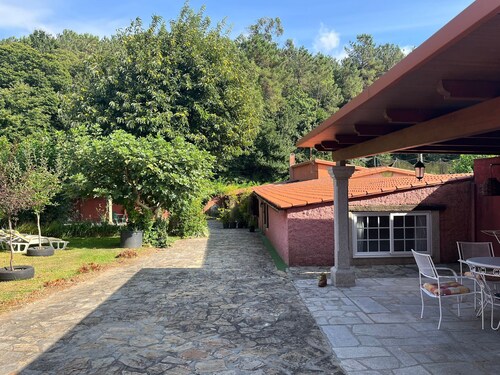 CASA ROMEO housing in typical Galician architecture