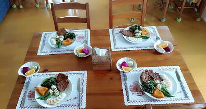 Dong Hua Dream House