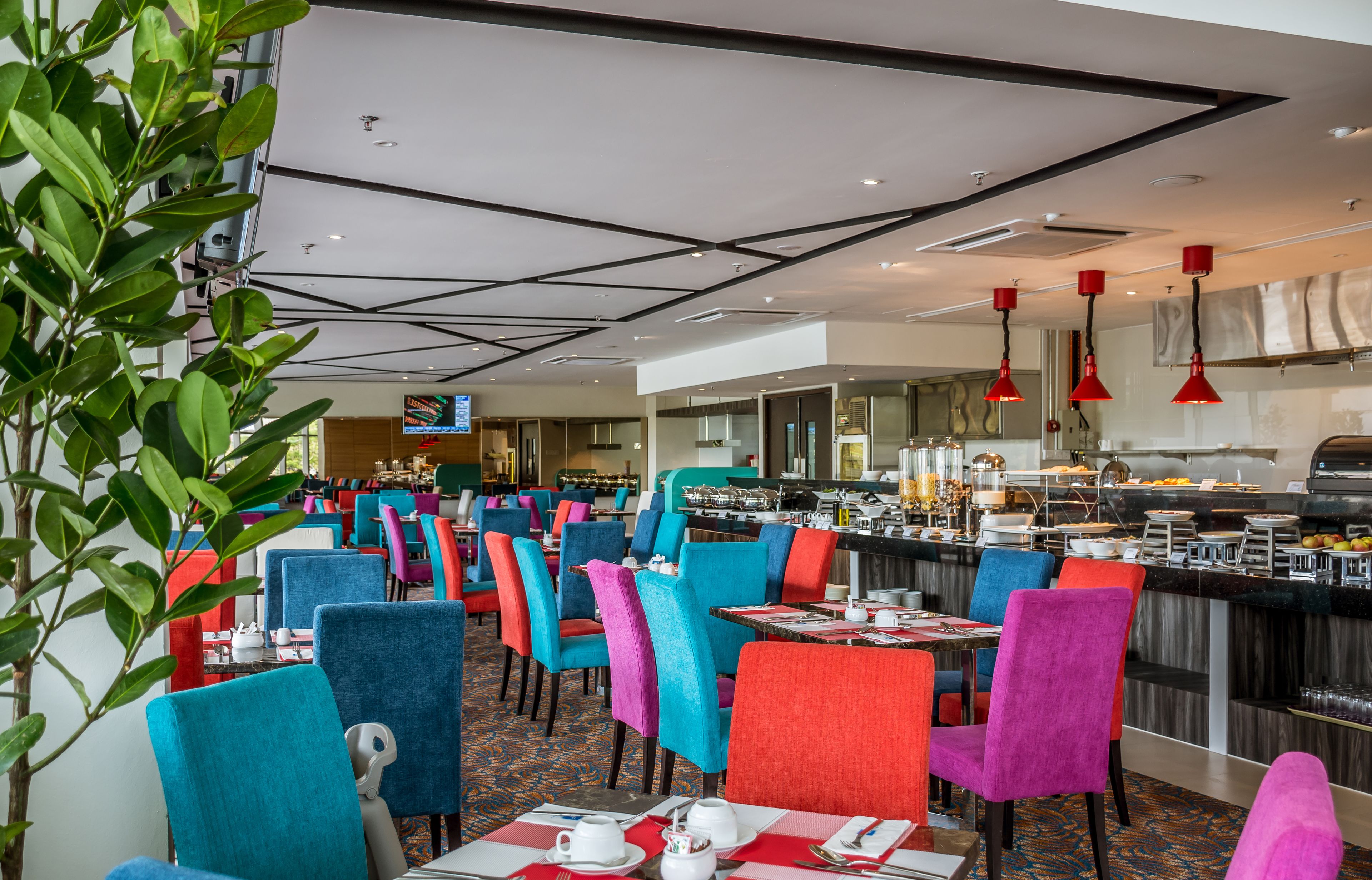 Daily buffet breakfast (MYR 58 per person)