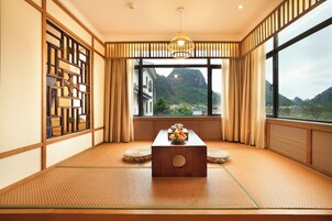 全景套房, 1 张大床, 无烟房, 山景 | 山景