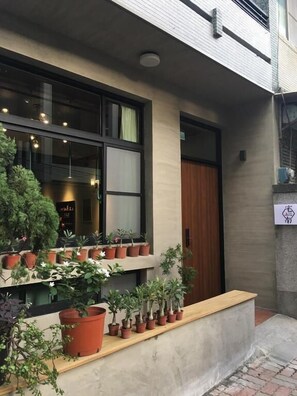 Exterior - Zhai Nan (Tainan)