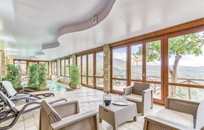 Indoor pool - Nice home in Stella Cilento with sauna (Stella Cilento)