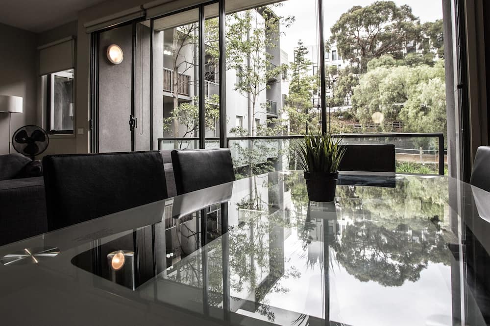ReadySet Apartments on Altona