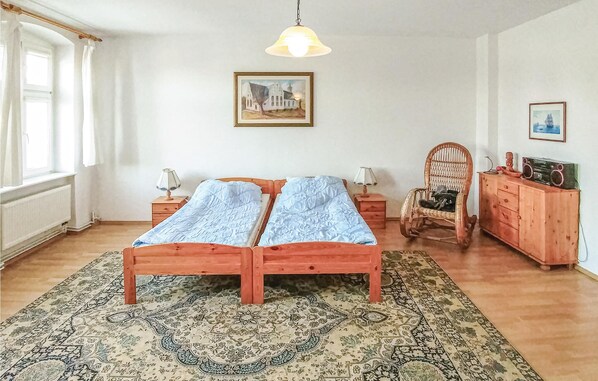3 bedrooms