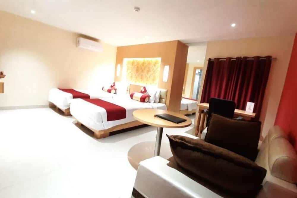 The Red Velvet Hotel