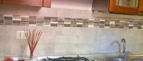 Réfrigérateur, plaque de cuisson