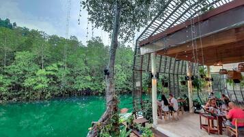 Tempat makan