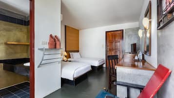 Cofres nos quartos, cortinas blackout, Wi-Fi de cortesia