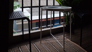 Standard Double Room (C) | Balcony - KOH Living (Bangkok)