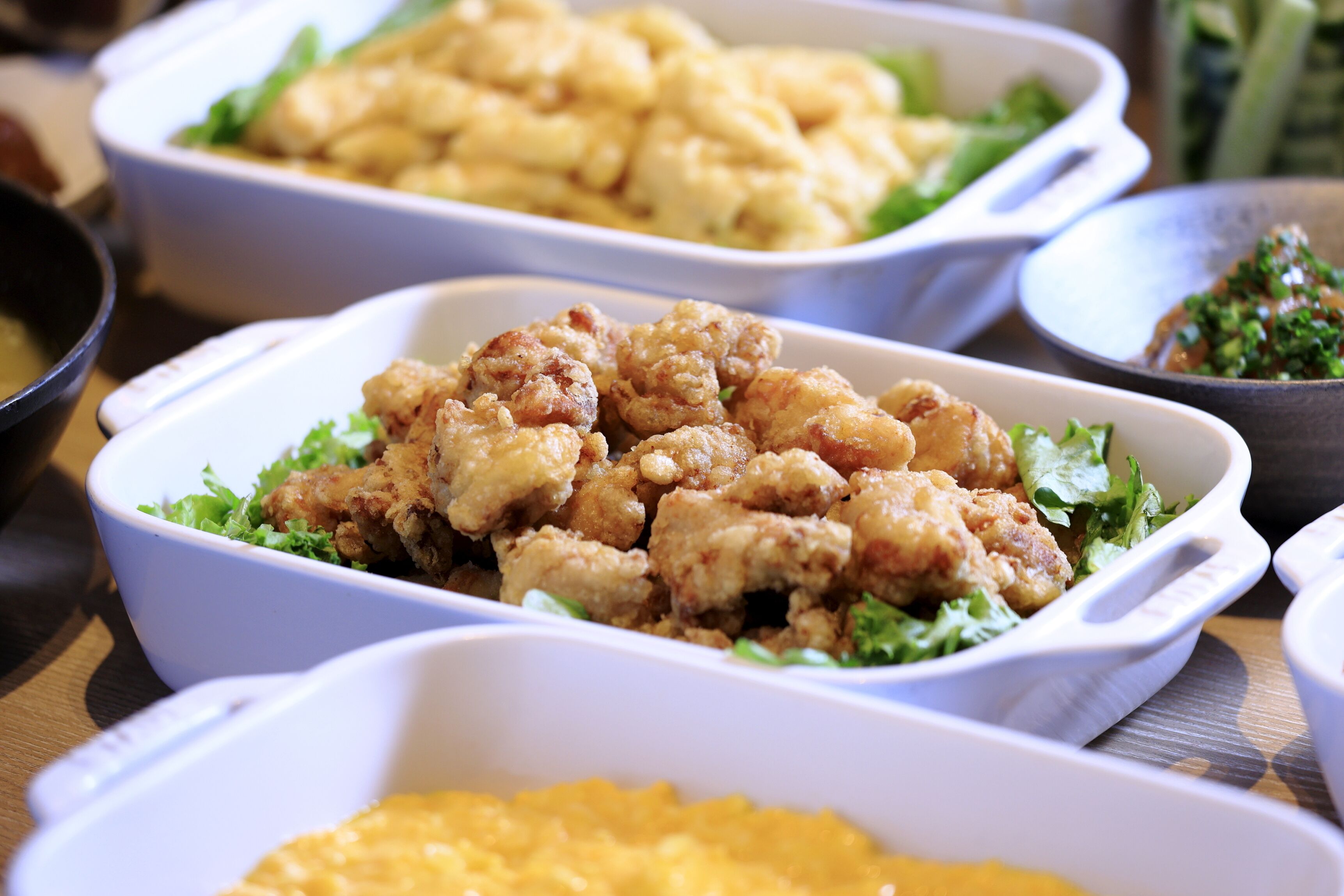 daily buffet breakfast (jpy 1600 per person)