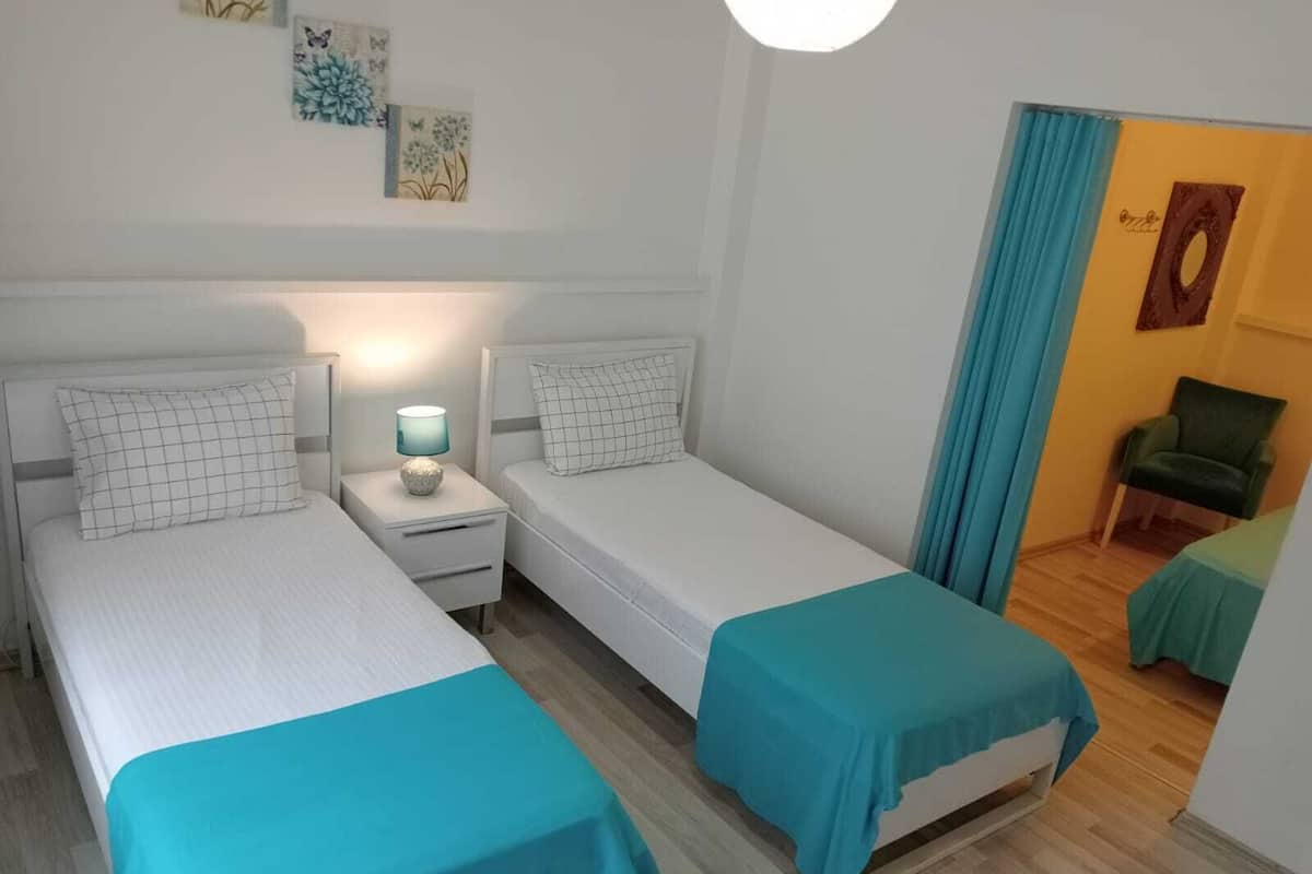 Standard Room | Egyptian cotton sheets, premium bedding, minibar, blackout drapes
