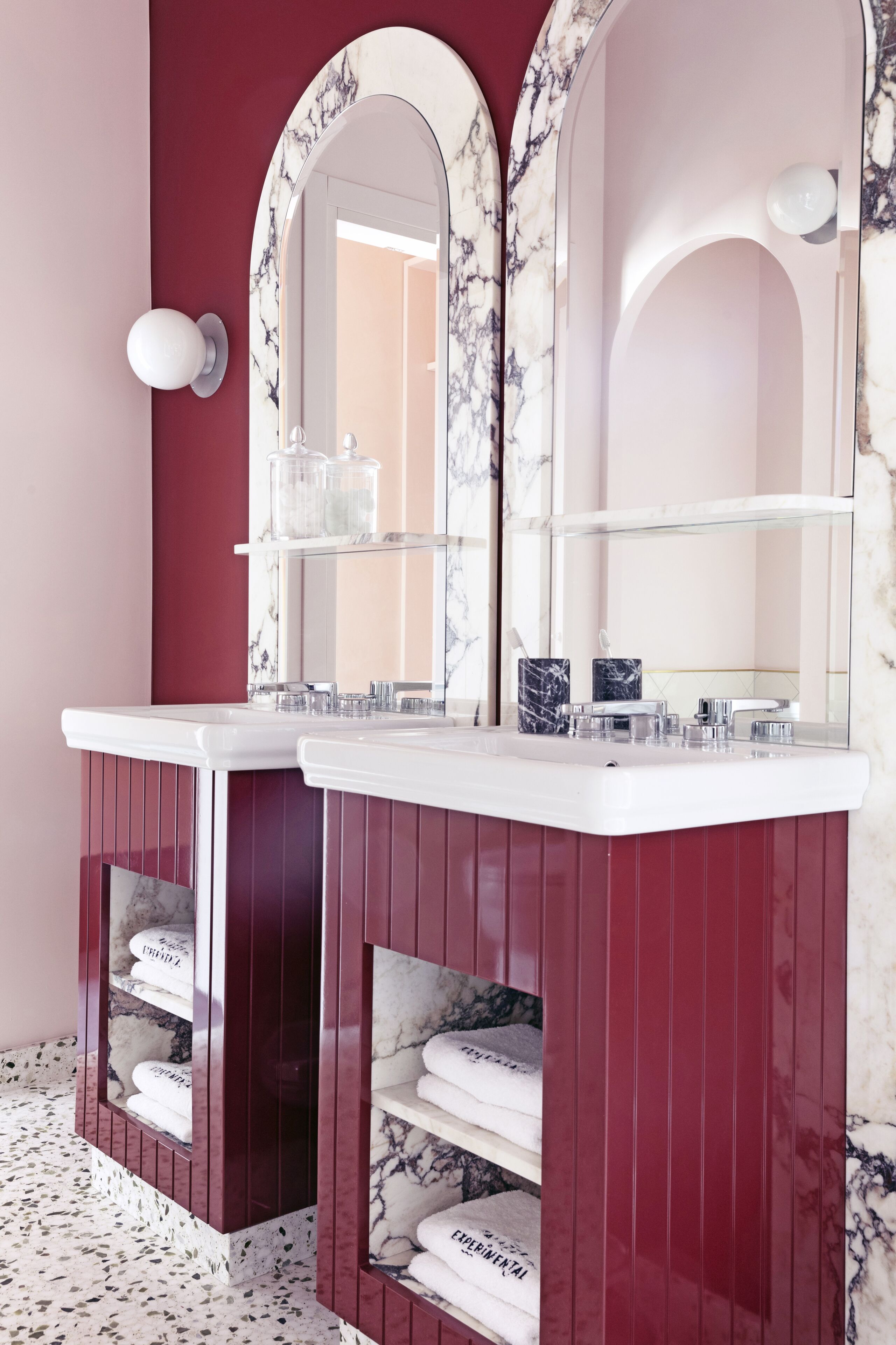 suite (dorsoduro) | bathroom | free toiletries, hair dryer, bathrobes, slippers