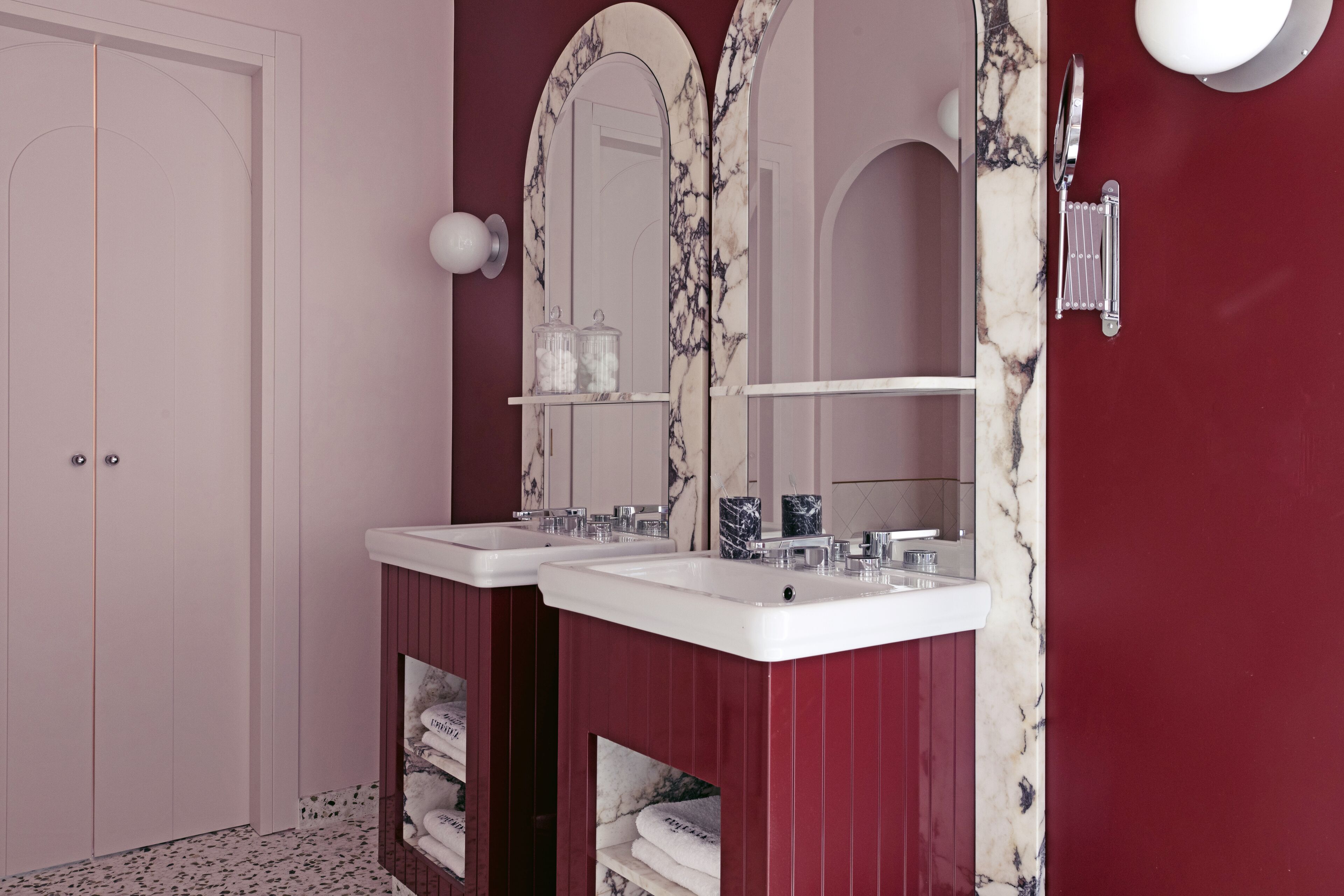 executive room, balcony (giudecca) | bathroom | free toiletries, hair dryer, bathrobes, slippers