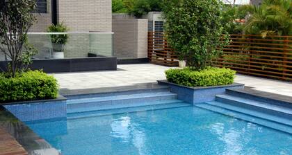 Bottomhill Palace Hotel