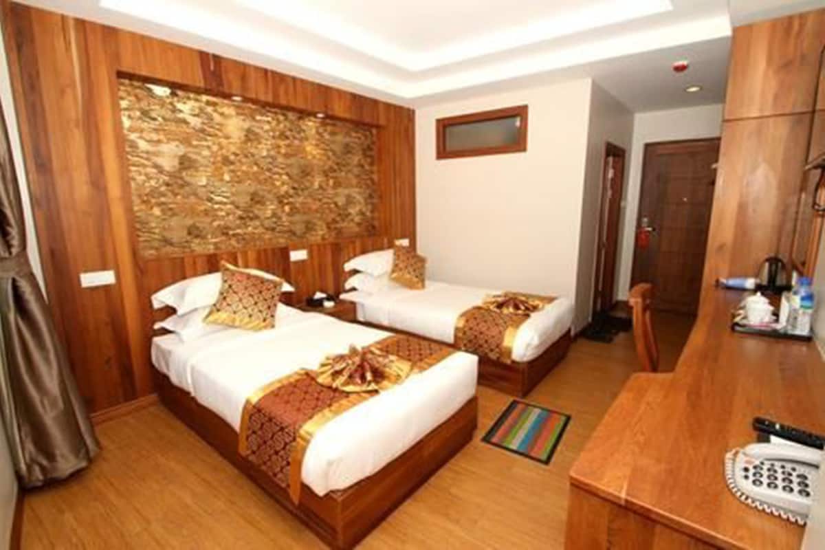 Minibar, in-room safe, desk, soundproofing
