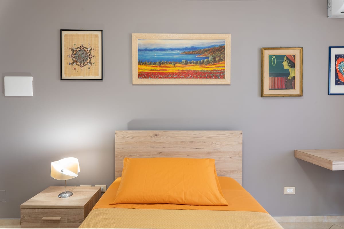 Klassieke tweepersoonskamer, 1 queensize bed, uitzicht op zee | Hypoallergeen beddengoed, donzen dekbedden, bedden met traagschuimmatras