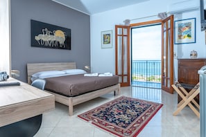 Chambre Double Supérieure, balcon | Literie hypoallergénique, couette en duvet d'oie