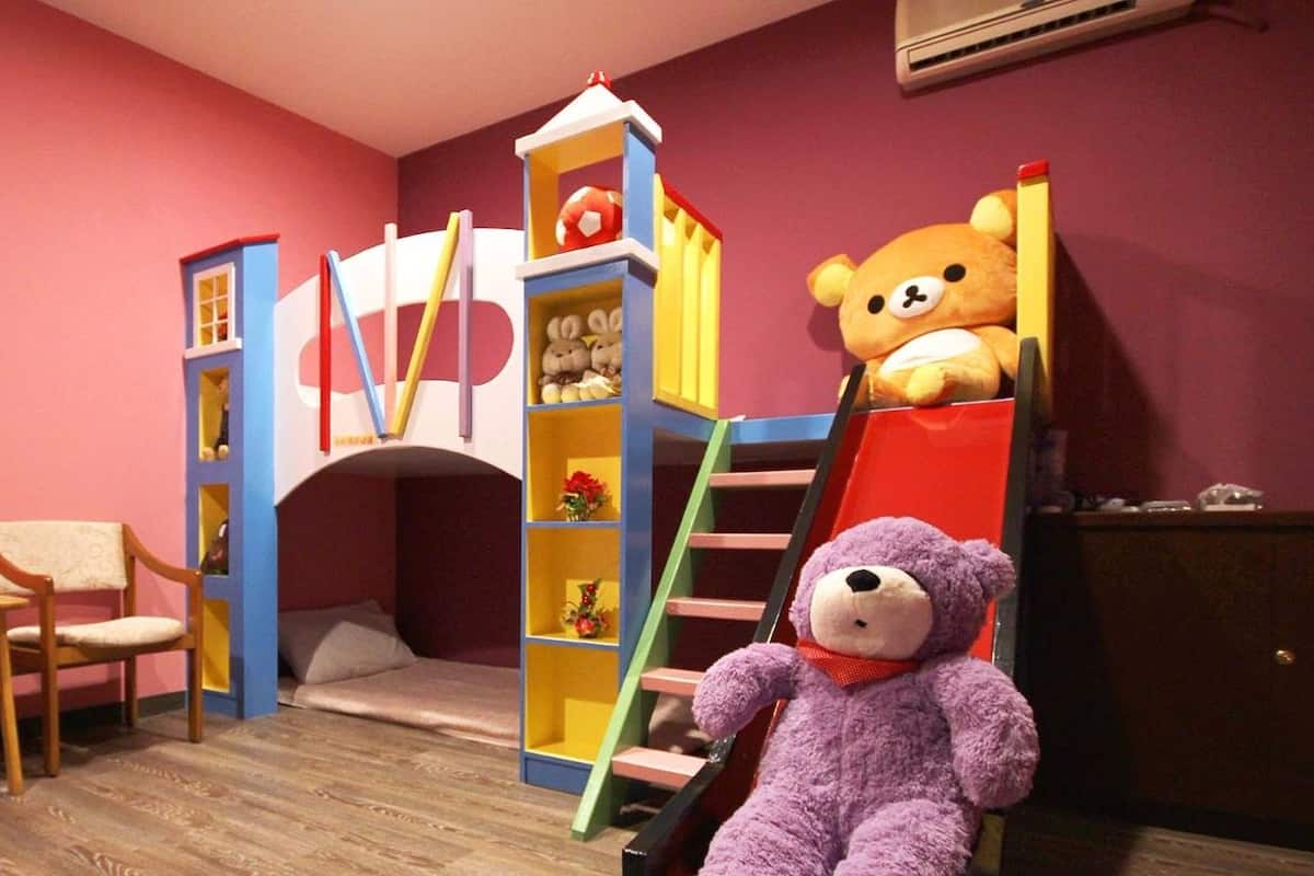 Quadrupla familiare | Una scrivania, tende oscuranti, Wi-Fi gratuito