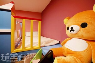 書桌、遮光布/窗簾、免費無線上網