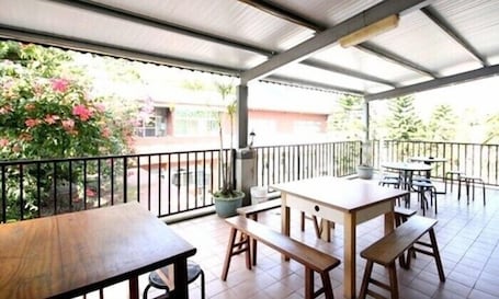 Desayuno de cocina local incluido todos los días