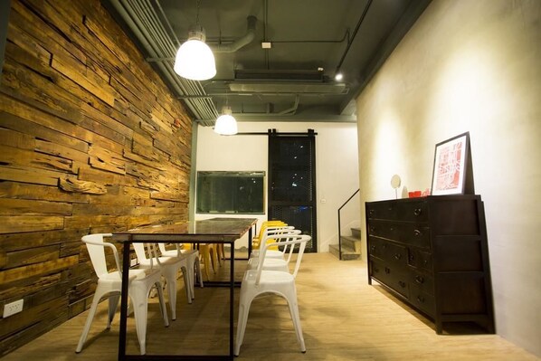 Shared fridge, electric kettle - 176 Together Hostel (Hualien City)